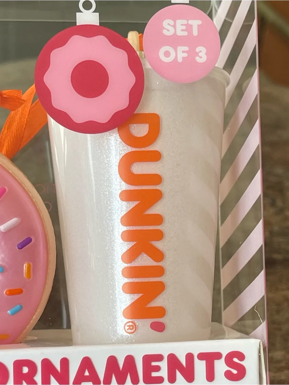 New DUNKIN HOLIDAY ORNAMENTS Gift Set of 3 - 2 cups & 1 Donut